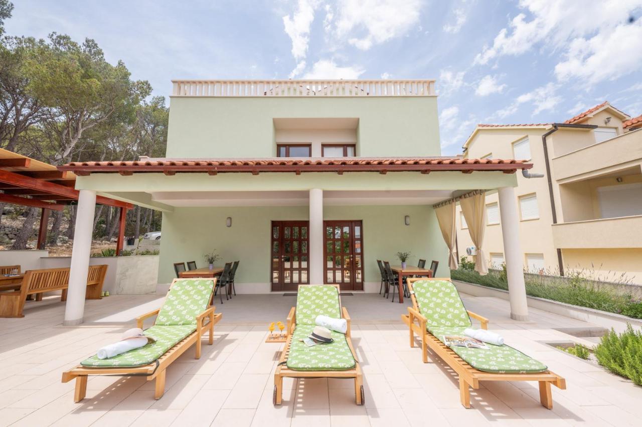 Villa Kalinic Milna  Exterior foto